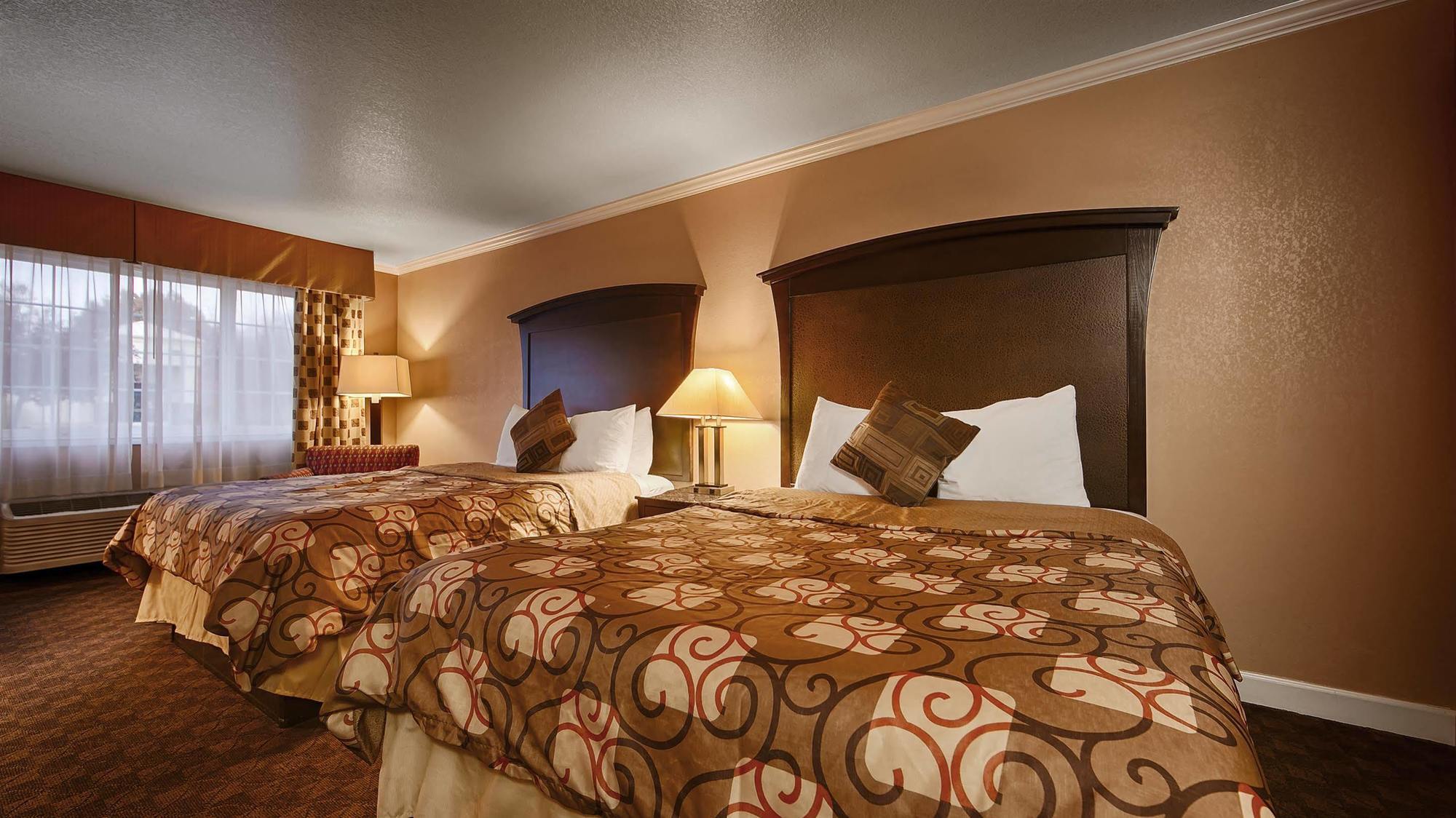 Best Western Orchard Inn وكياه، ميندوسينو، كاليفورنيا المظهر الخارجي الصورة